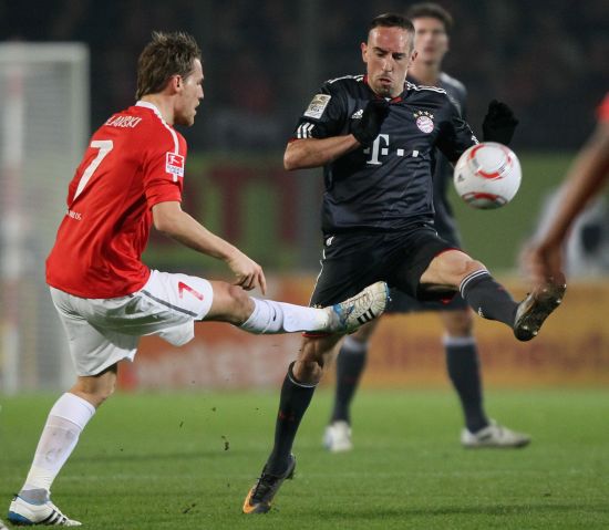 他们不仅带 他们不仅带